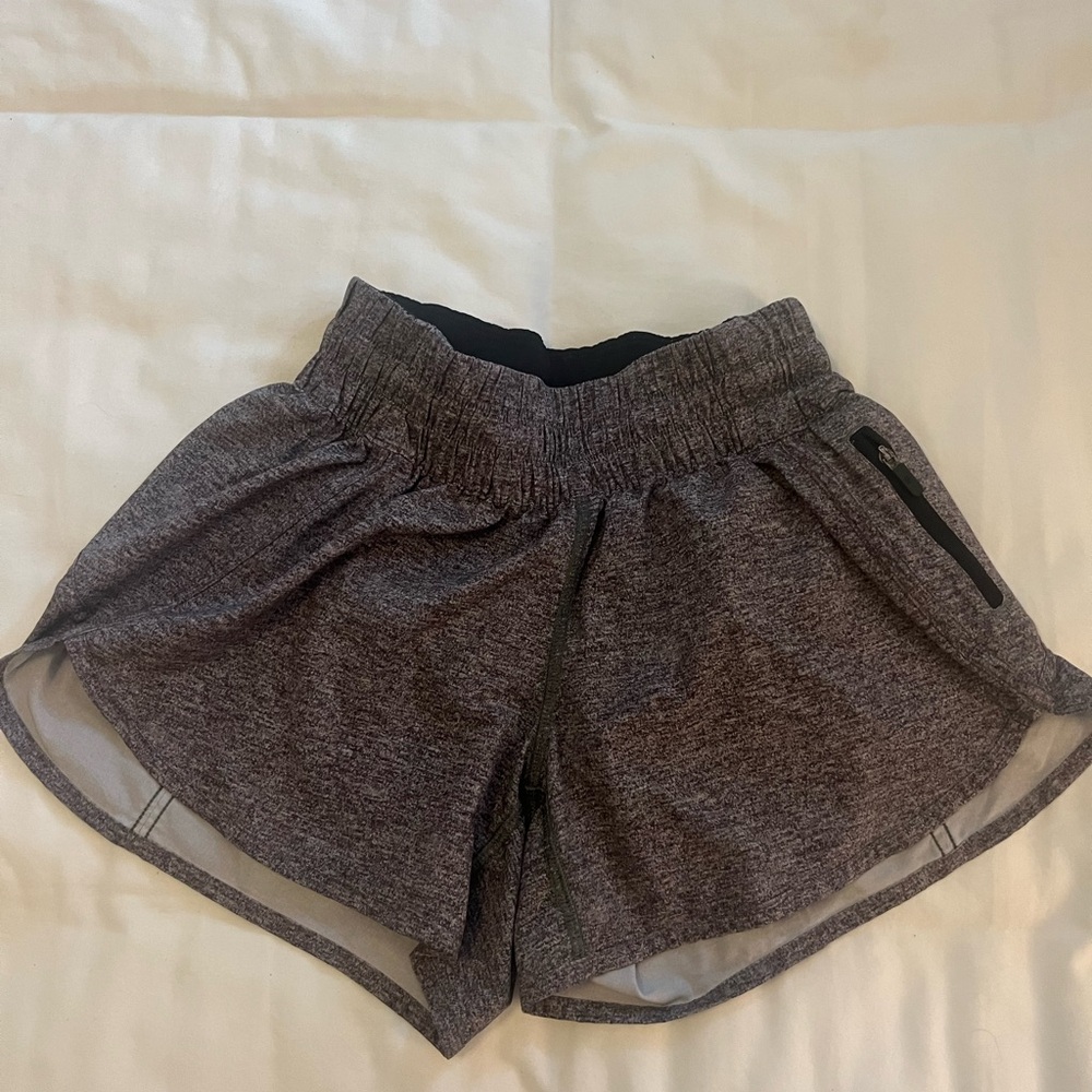 Lululemon tracker shorts 4'